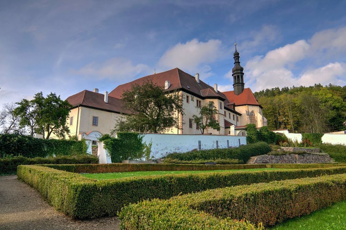 UHLÍ